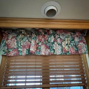 Curtron floral valnces(3)